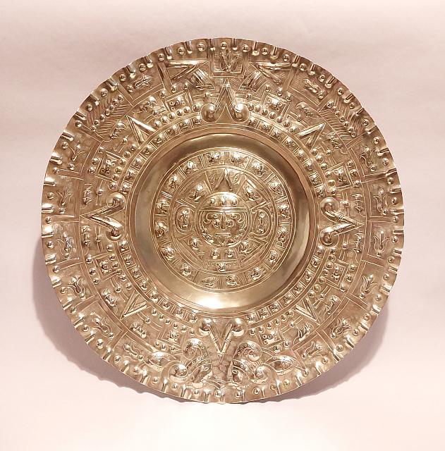 Calendario Azteca Bronce Pulido 16in