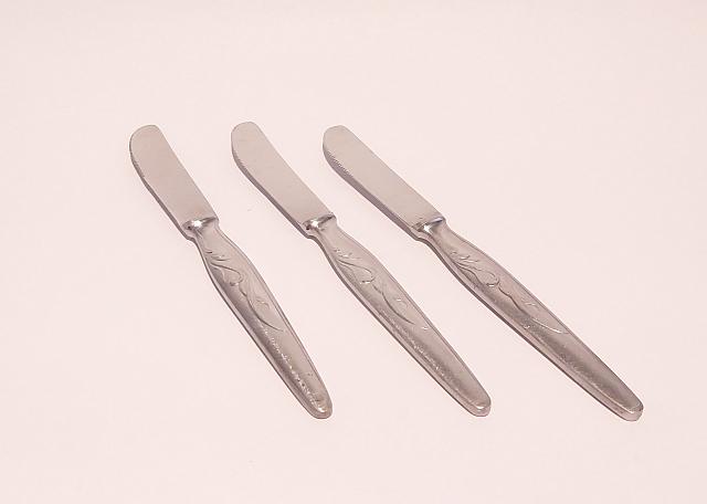Cuchillos de Mesa Rindo Acero Inoxidable x 3