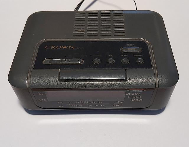 Radio Reloj Crown CR-6